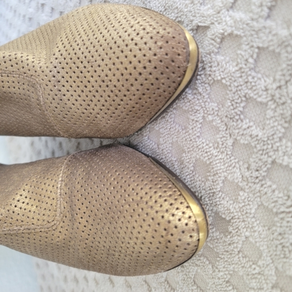 Gold Ankle Boots with Chunky Heel and back zipper Design - Picture 7 of 9